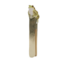 Load image into Gallery viewer, Hand Carved Frog Peg